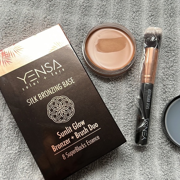 Beauty package: Laruce, Yensa and Realher - Picture 2 of 4